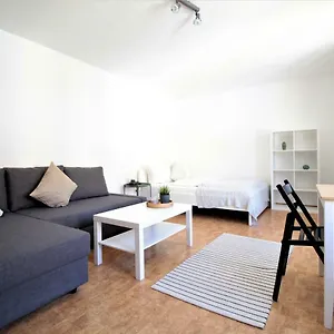 Super - Roof Terrace, Netflix Apartment