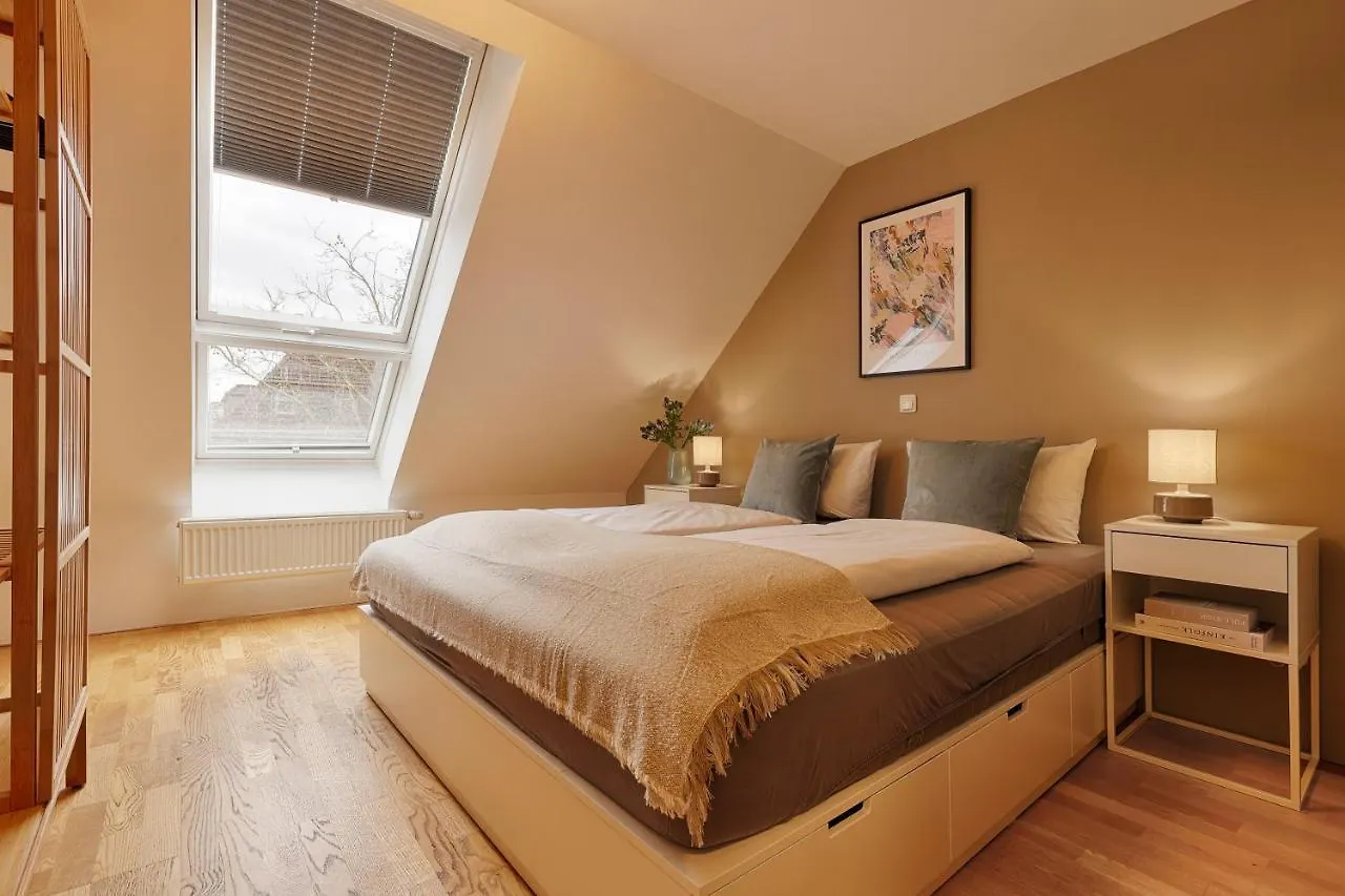 Homiestay City-Apartment, Balkon & Parkplatz Wurzburg 0*,  Germany